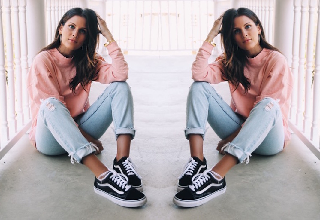 vans old skool com calça jeans