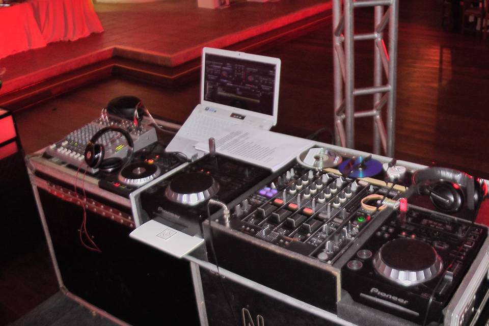 como vender serviços de dj ou som para festas