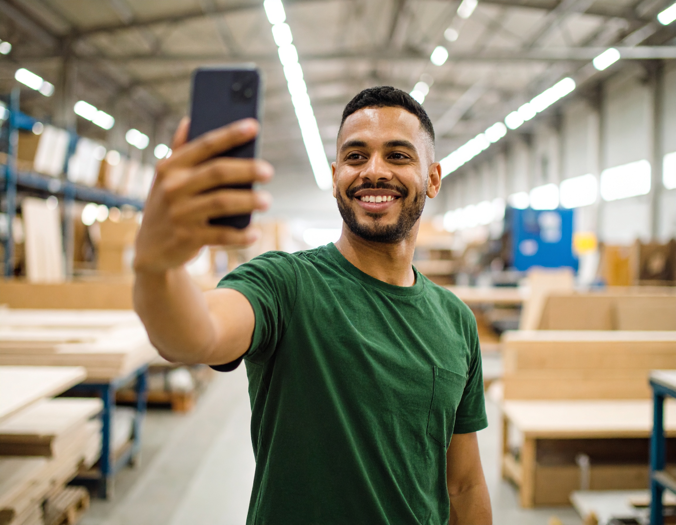 5 ideias de títulos:
1. Como Criar um Portfólio Irresistível para sua Marcenaria
2. Parcerias Estratégicas: O Segredo para Expandir sua Marcenaria
3. Técnicas de Vendas Consultivas para Móveis Planejados
4. Tráfego Pago para Marcenaria: Maximizando o Retorno sobre Investimento
5. Gestão Financeira para Marcenarias: Calculando Lucratividade e Comissões