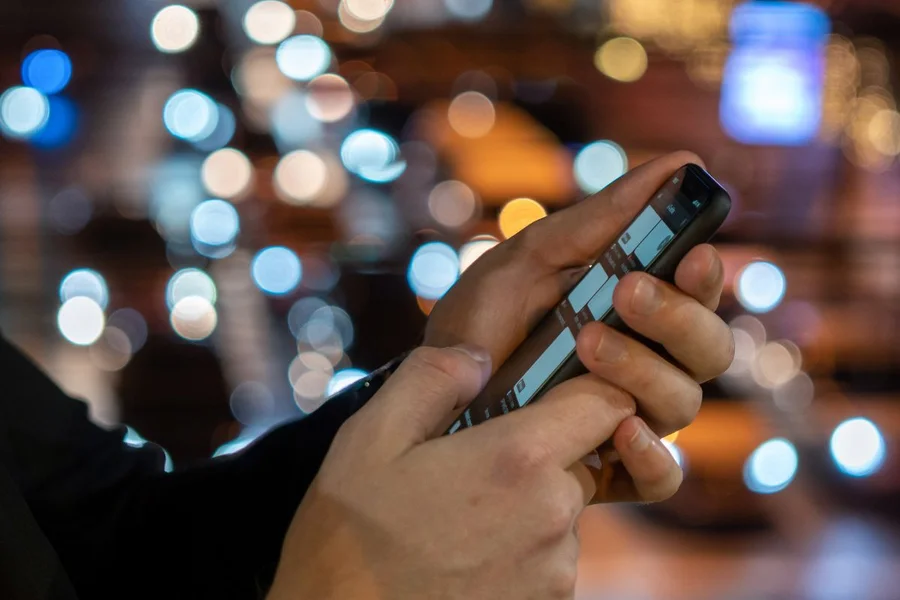 UGC vs. Conteúdo de Marca: Qual a Diferença e Como Integrá-los?