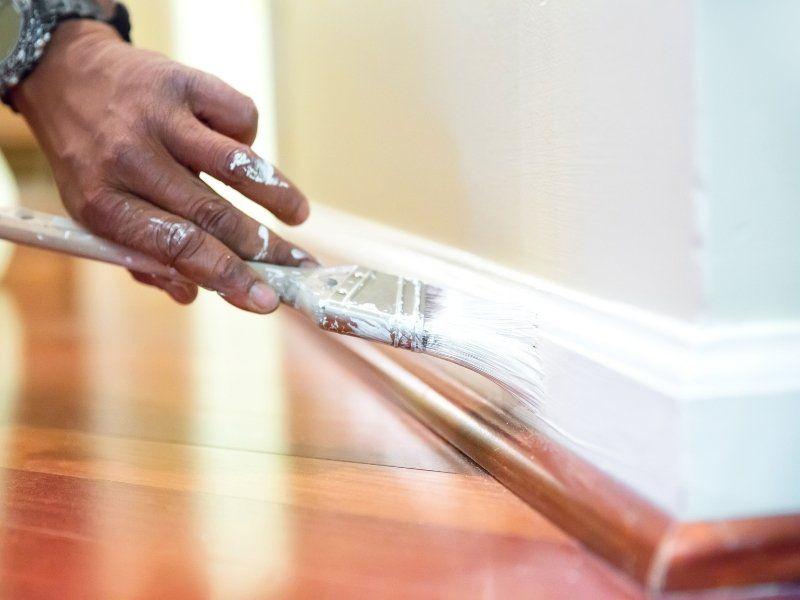 Como Escolher a Cor do Rodapé para Harmonizar com Piso e Portas