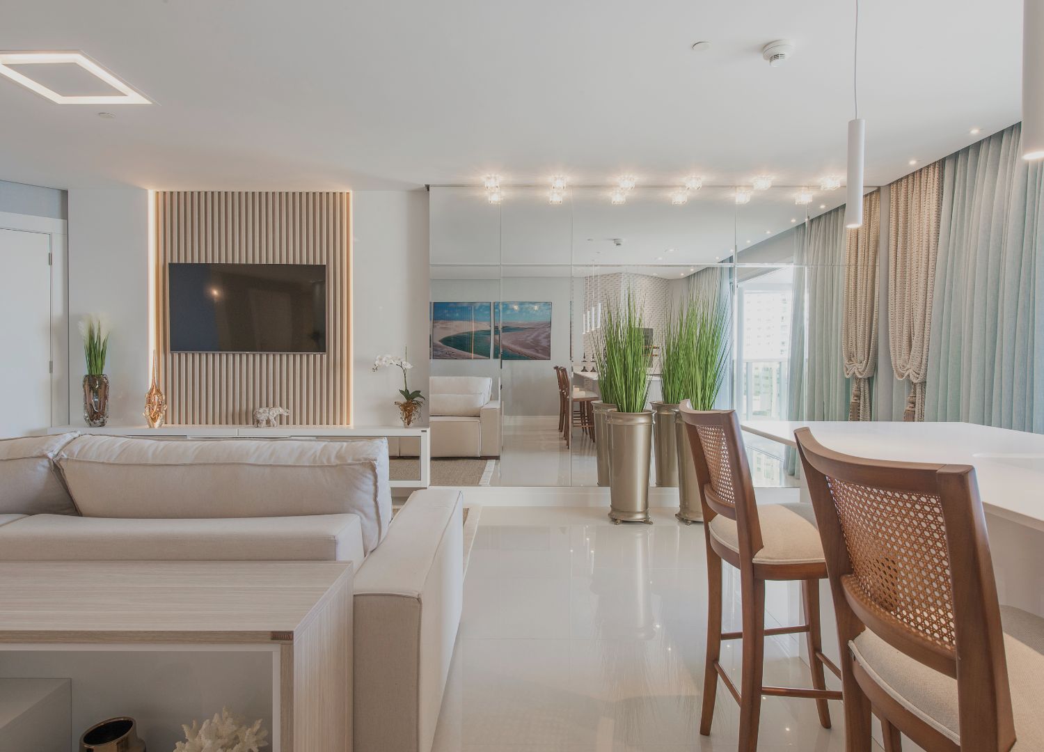 cores para cozinha com móveis brancos