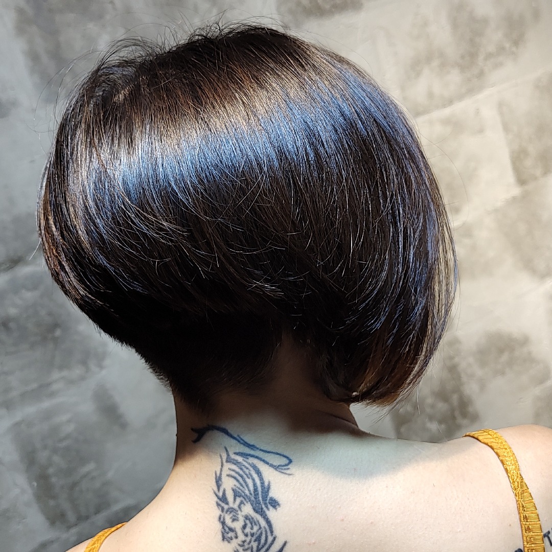 Franja lateral no long bob assimétrico: Tendências e inspirações