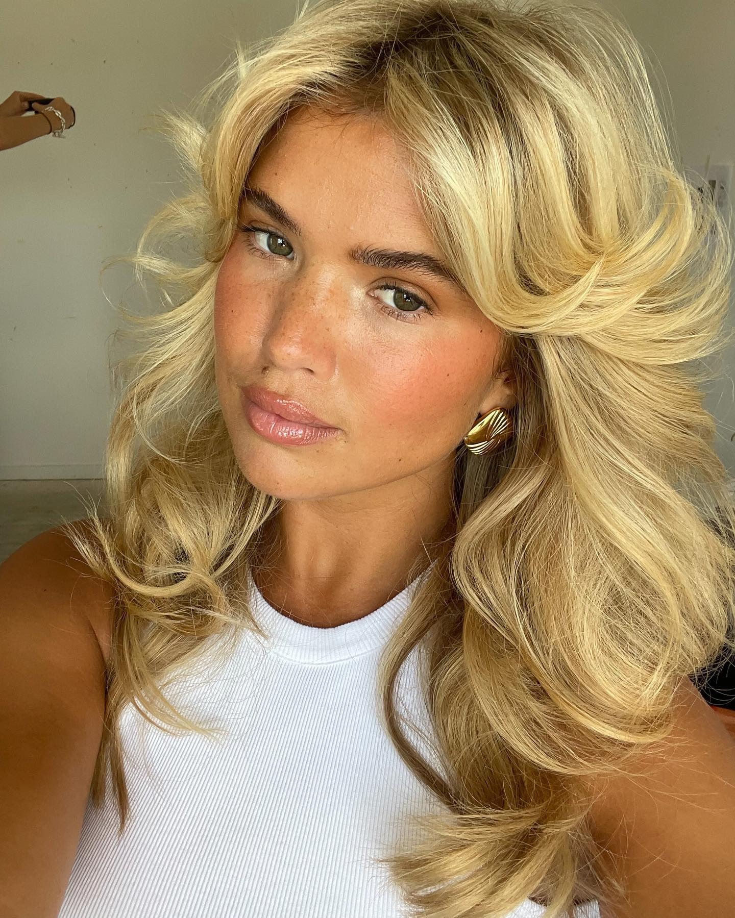 Franjão Desfiado: Leveza e Movimento para Cabelos Longos e Repicados