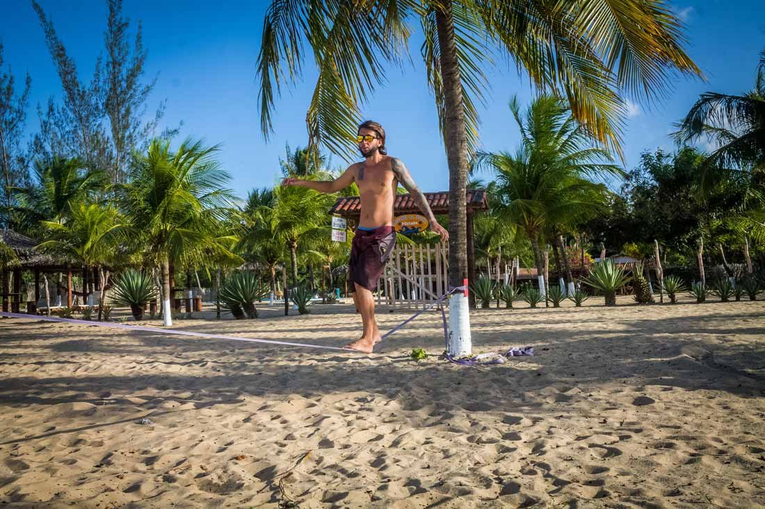 5 ideias de títulos:
1. Cris Dias: O Paraíso do Kitesurf em São Miguel do Gostoso
2. Estilo Nômade: Cris Dias Revela Seu Refúgio em RN
3. Elogios em Massa: Cris Dias Brilha em São Miguel do Gostoso
4. Por Dentro da Viagem: Cris Dias e Suas Aventuras de Kitesurf
5. São Miguel do Gostoso: O Destino Favorito de Cris Dias