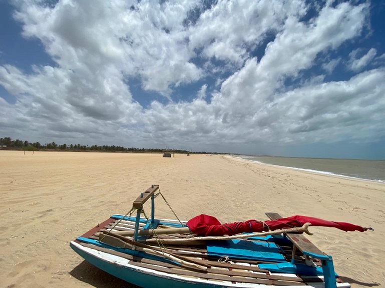 5 ideias de títulos:
1. Cris Dias: O Paraíso do Kitesurf em São Miguel do Gostoso
2. Estilo Nômade: Cris Dias Revela Seu Refúgio em RN
3. Elogios em Massa: Cris Dias Brilha em São Miguel do Gostoso
4. Por Dentro da Viagem: Cris Dias e Suas Aventuras de Kitesurf
5. São Miguel do Gostoso: O Destino Favorito de Cris Dias