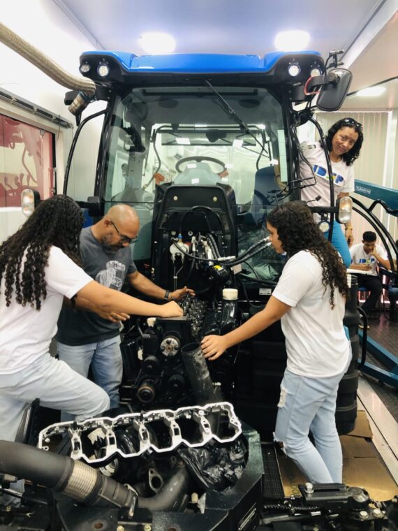 curso ajustador mecanico senai