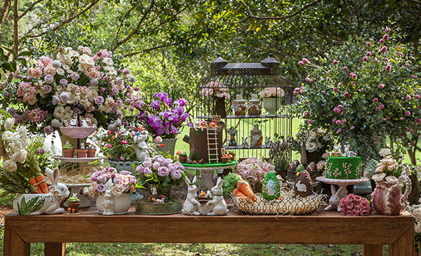 Materiais Ideais para Decoração de Páscoa Durável em Áreas Externas