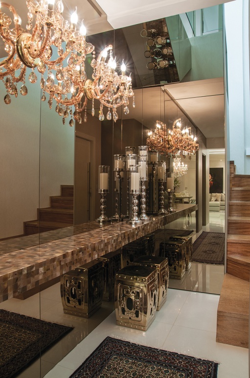 móveis para sala com espelho bronze