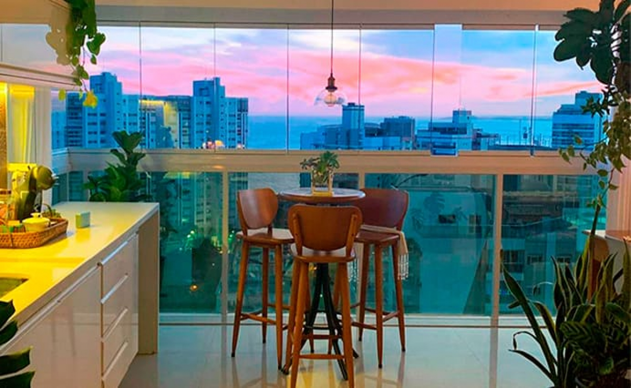 decoração de varanda fechada com vidro (cortina de vidro)