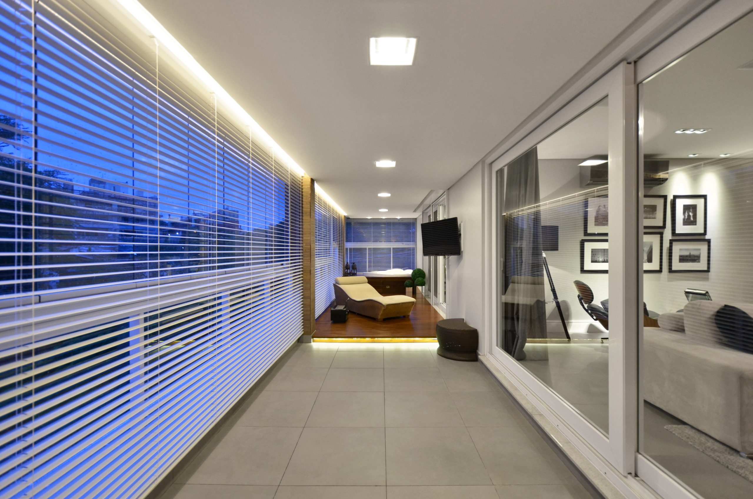 decoração de varanda fechada com vidro (cortina de vidro)