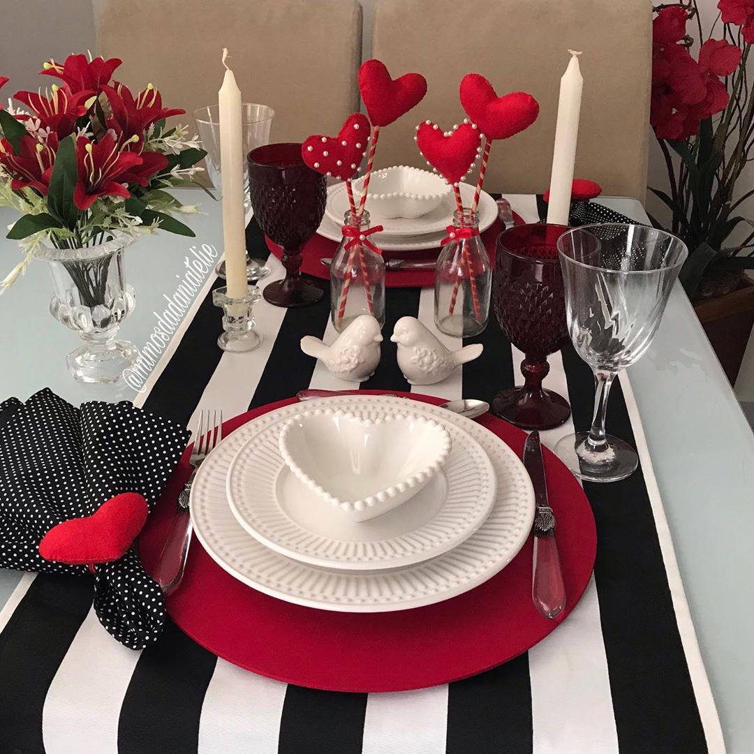 como criar uma decoração romântica barata