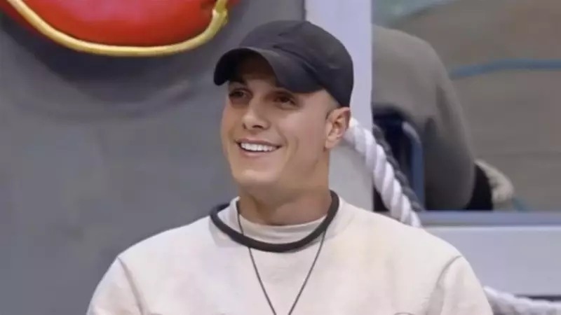 erros que levaram a expulsão de fellipe villas