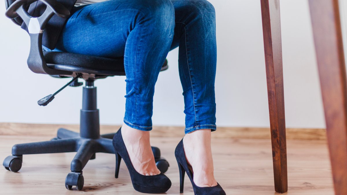 dicas para controlar tiques nervosos (balançar perna)