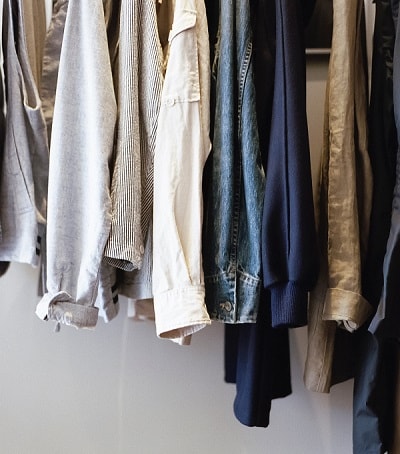 dicas para organizar o armário por cor