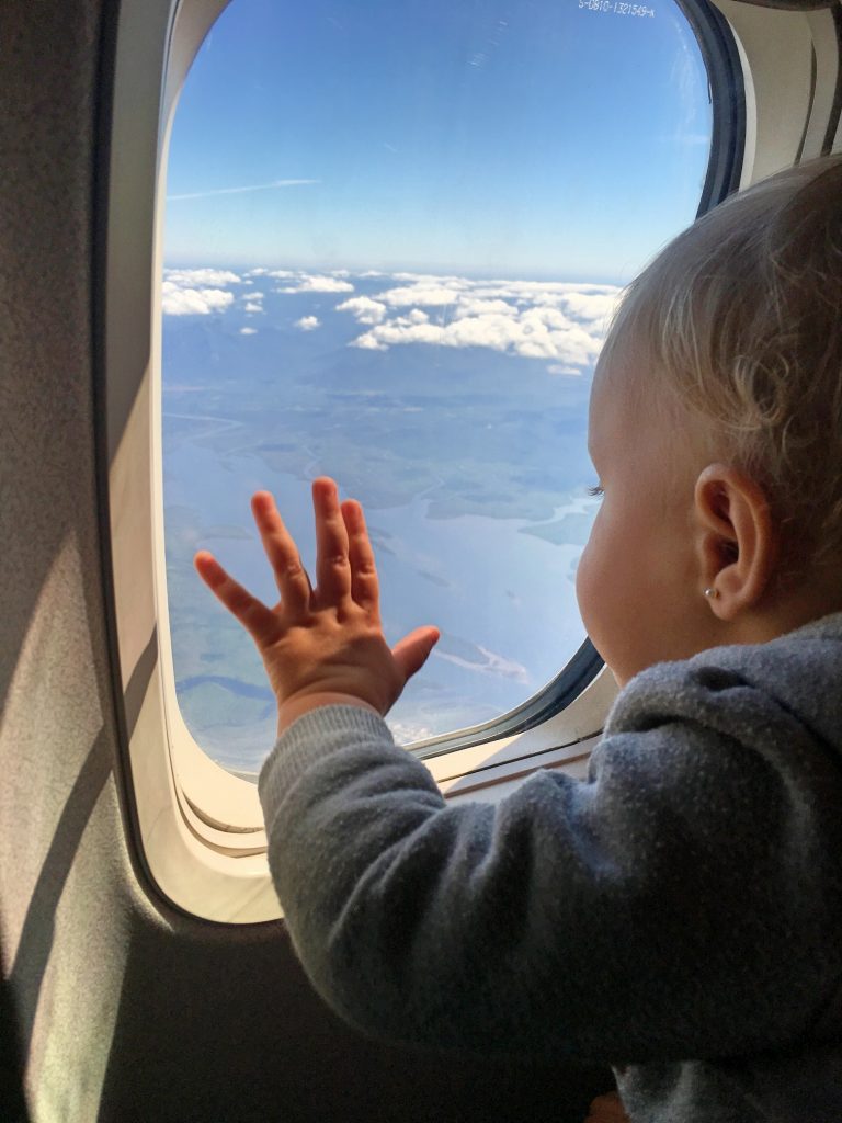 Como escolher o melhor assento para viajar com bebê