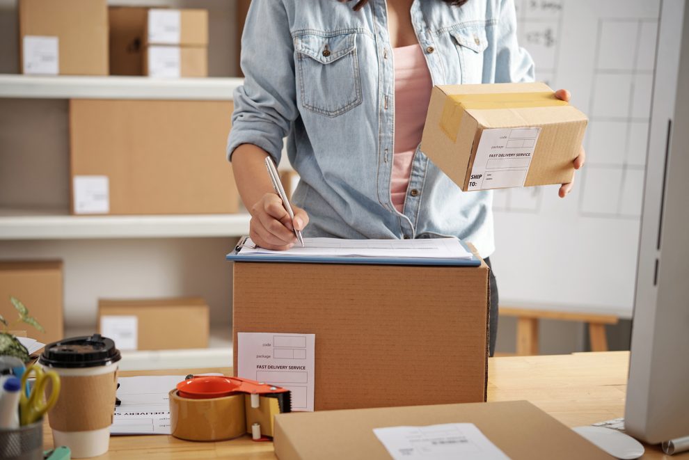 OLX e Mais: Onde Vender Suas Roupas e Acessórios Usados
4. Venda de Móveis e Livros Usados: Plataformas Especializadas que Você Precisa Conhecer
5. Dicas Essenciais para Vender Produtos Usados e Ganhar Dinheiro na Internet