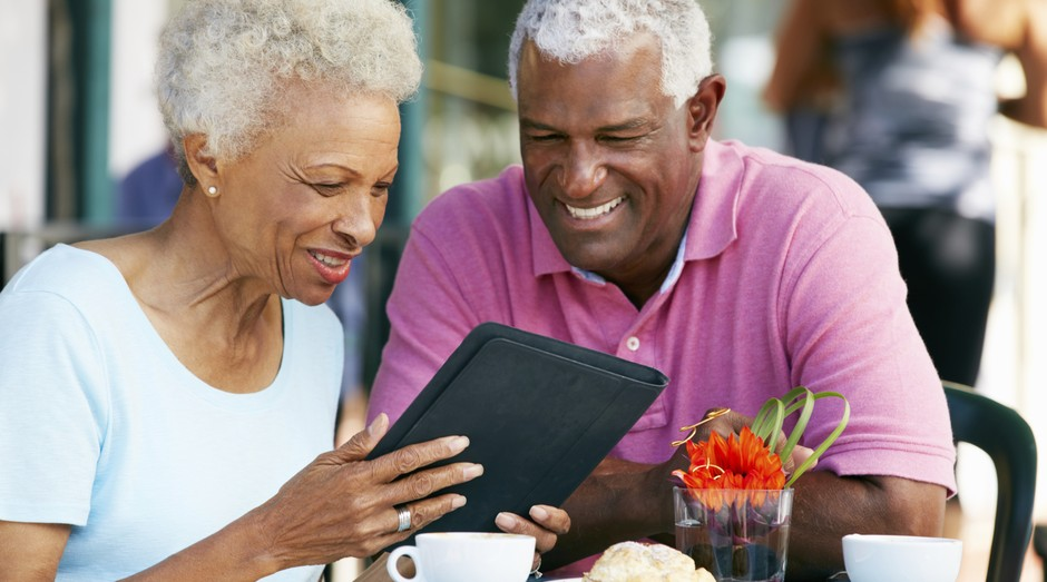 Como Garantir a Segurança em Compras Online para Idosos