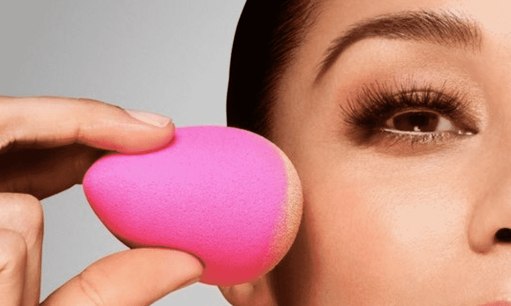 Esponja De Maquiagem: Conheça Os  Tipos E As Funções De