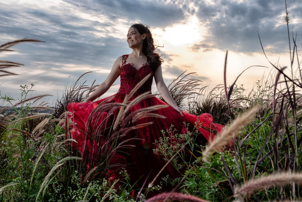 ideias de poses criativas para ensaio 15 anos