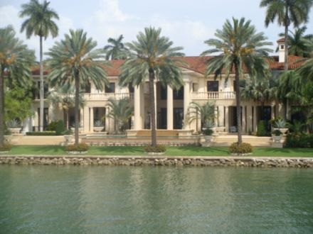 As Mansões Mais Caras de Miami: Um Tour Virtual