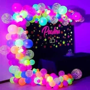 festa neon com luz negra