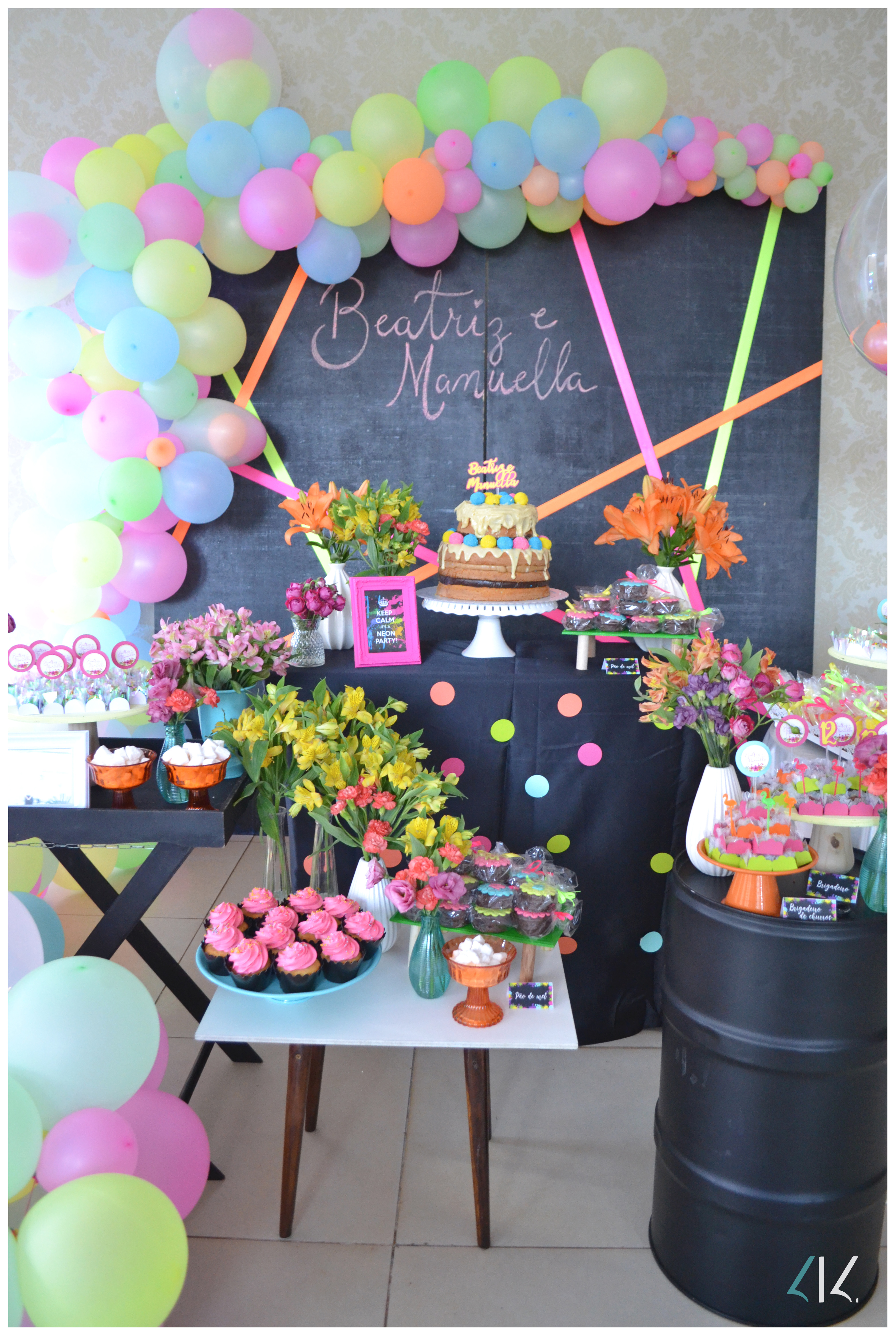 onde comprar kit festa neon