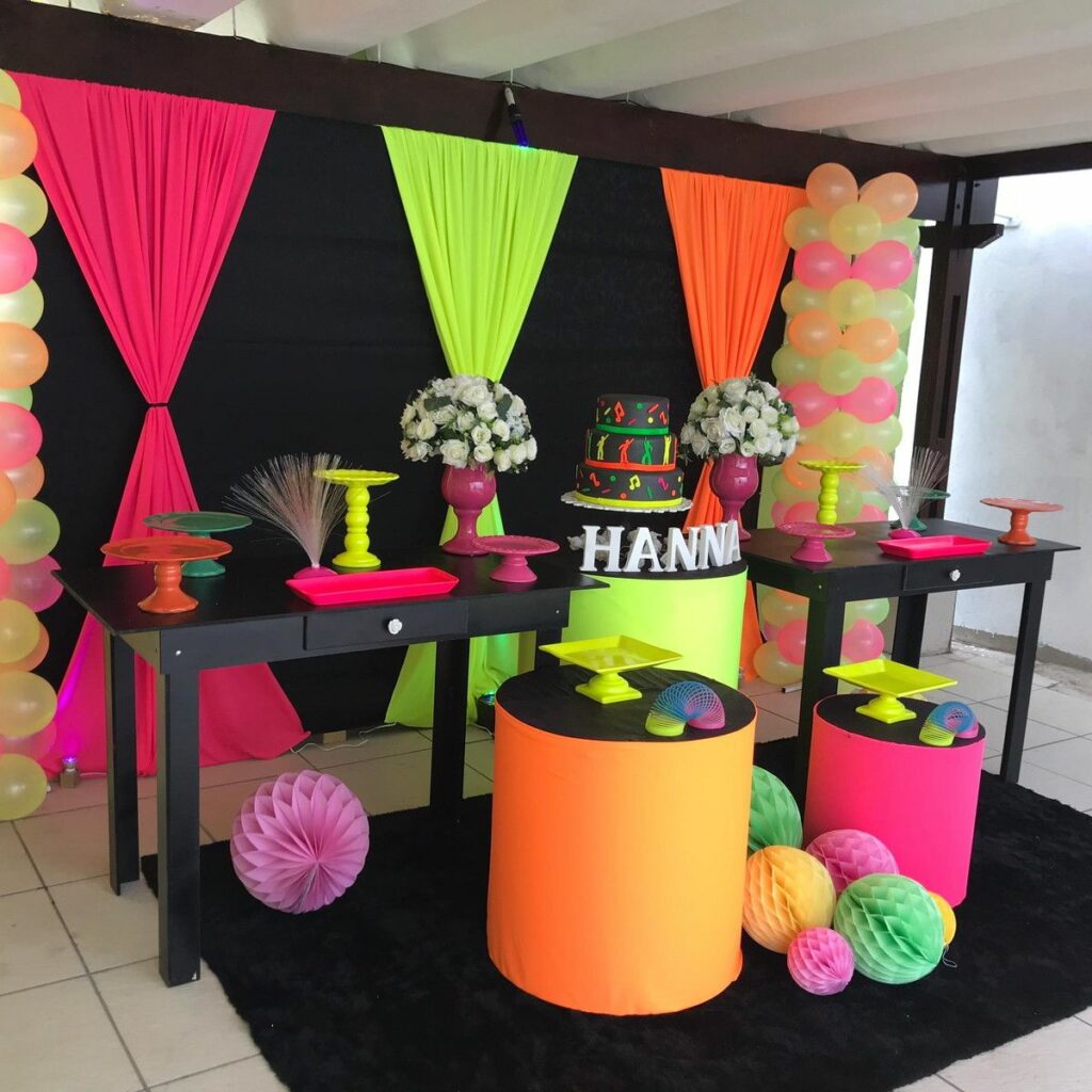 balões neon para festa