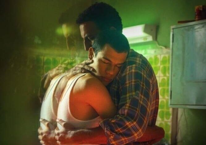 Guia Completo: Onde Assistir Filmes de Romance LGBTQIA+ com Desfechos Positivos