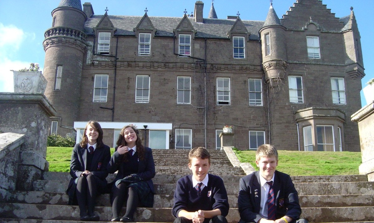 Melhores Filmes de Amizade em Internatos