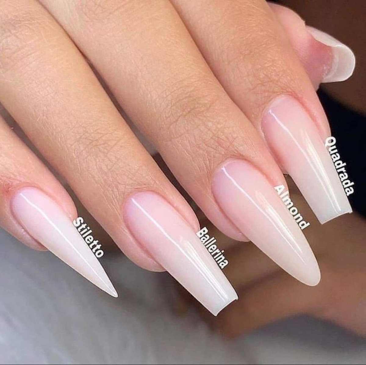 manutenção de unhas em gel formato bailarina