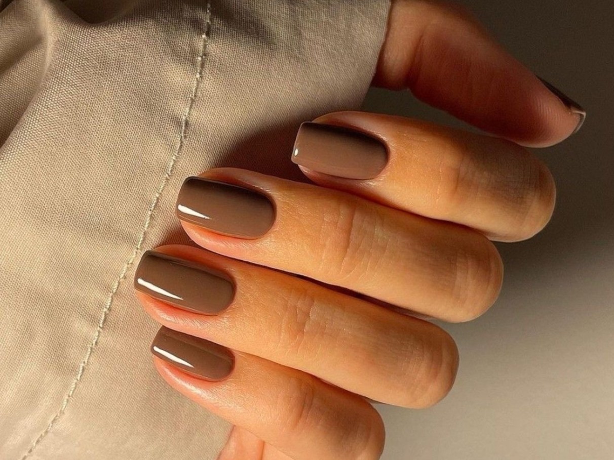 manutenção de unhas em gel formato bailarina