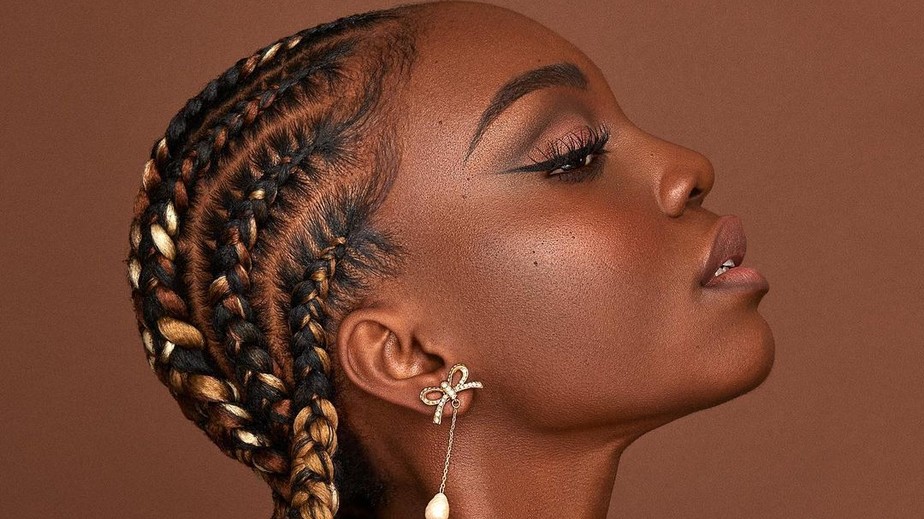 Trança Nagô Rabo de Cavalo: Passo a Passo para um Penteado Impecável