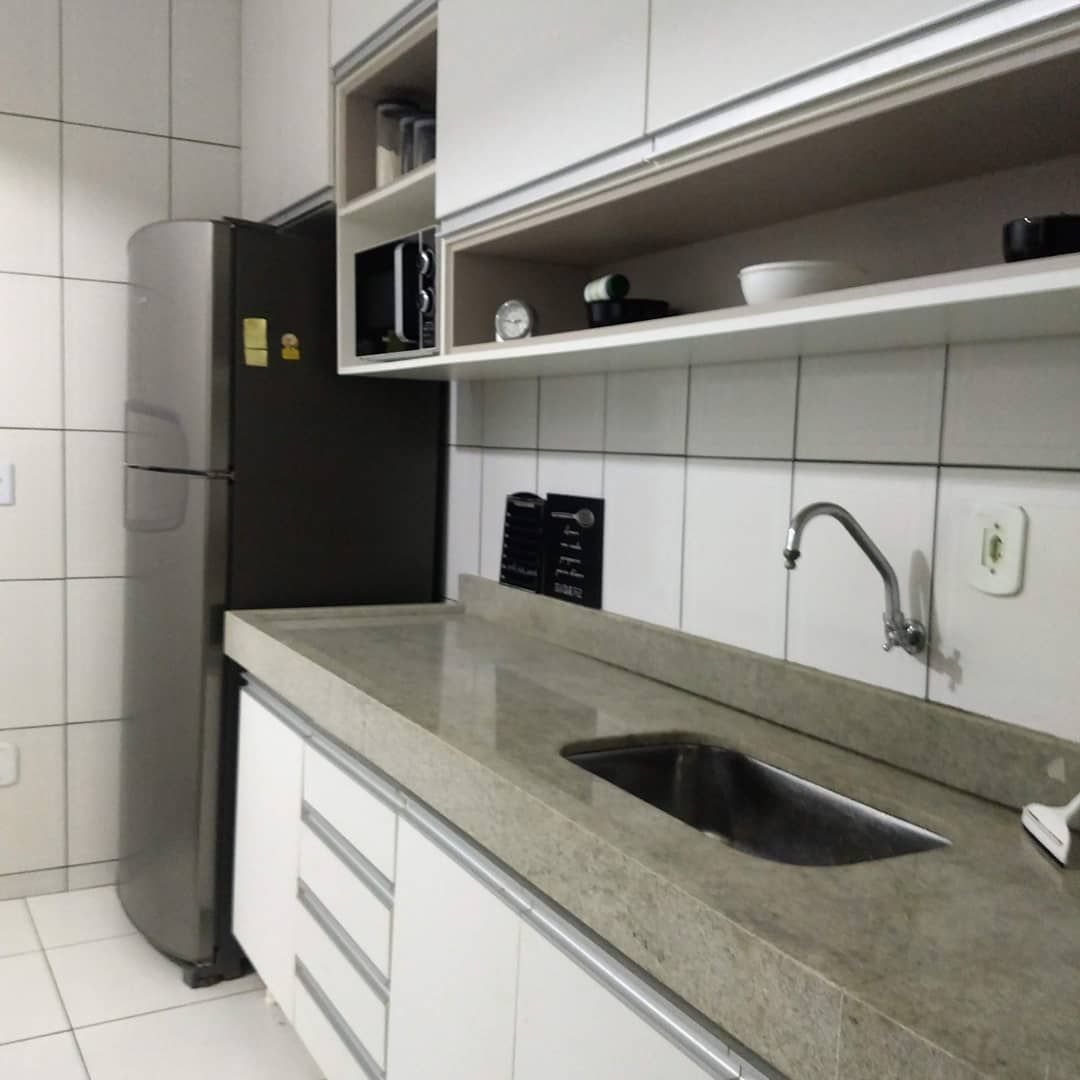 Frontão de mármore