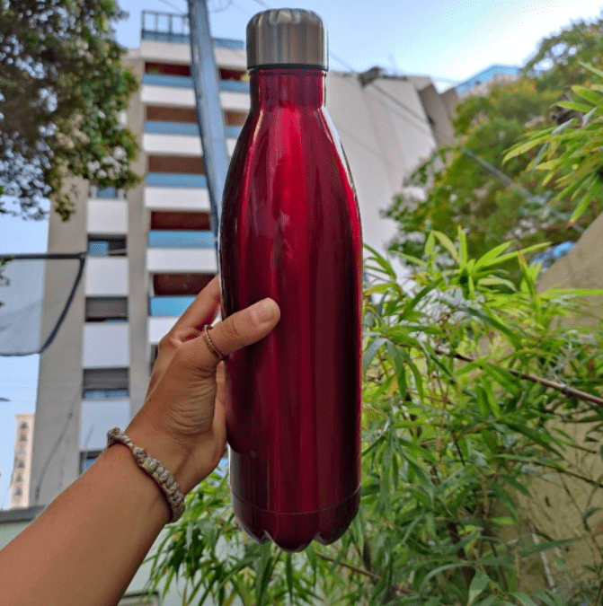 1. Como escolher a garrafa térmica ideal para suas necessidades.
2. Stanley vs. Hydro Flask: Qual a melhor para atividades ao ar livre?
3. Dicas de manutenção para prolongar a vida útil da sua garrafa térmica.
4. Garrafas térmicas para escritório: Estilo e funcionalidade.
5. O impacto do gelo na conservação da temperatura em garrafas térmicas.