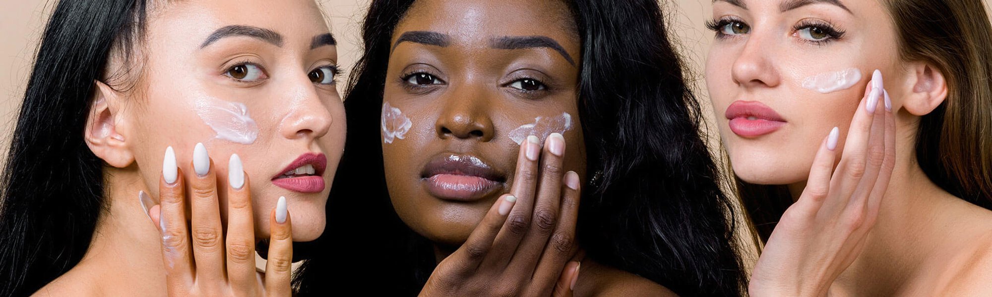 1. Guia Completo de Skincare para Iniciantes
2. Os 3 Pilares Essenciais de uma Rotina de Skincare Eficaz
3. Skincare Noturno: Limpeza e Recuperação para sua Pele
4. Skincare Diurno: Proteção e Hidratação Essenciais
5. Como Adaptar sua Rotina de Skincare ao seu Tipo de Pele