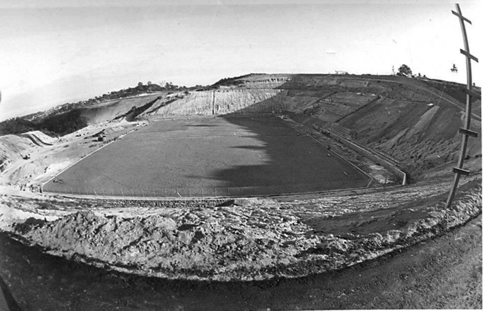 A História Não Contada: Como o Barradão Transformou Canabrava