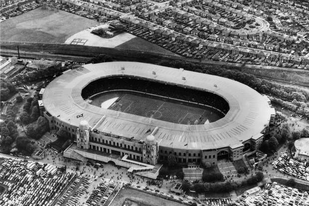 Wembley vs. Outros Estádios Icônicos do Mundo
