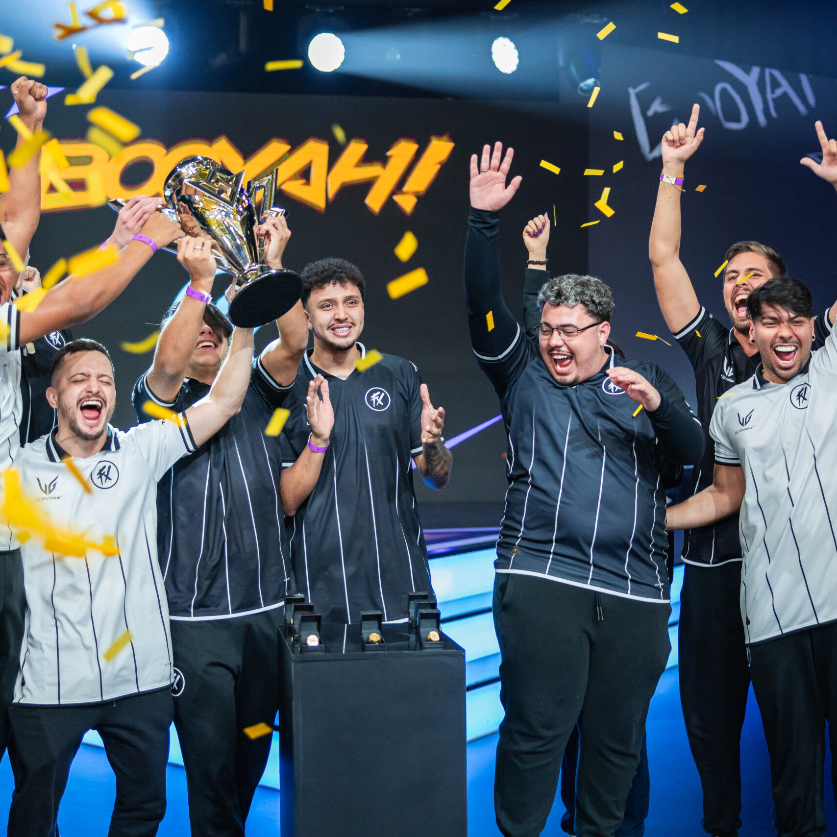 1. Free Fire: A Ascensão de um Fenômeno Mobile no Brasil
2. Nobru e a Criação de Ídolos no Free Fire Brasileiro
3. Como o Free Fire Democratizou os Esports no Brasil
4. Parcerias de Sucesso: Alok e Anitta no Mundo do Free Fire
5. A LBFF: O Palco dos Campeões Brasileiros de Free Fire