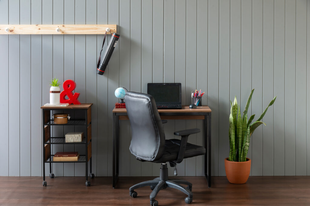 soluções de armazenamento vertical para escritório pequeno