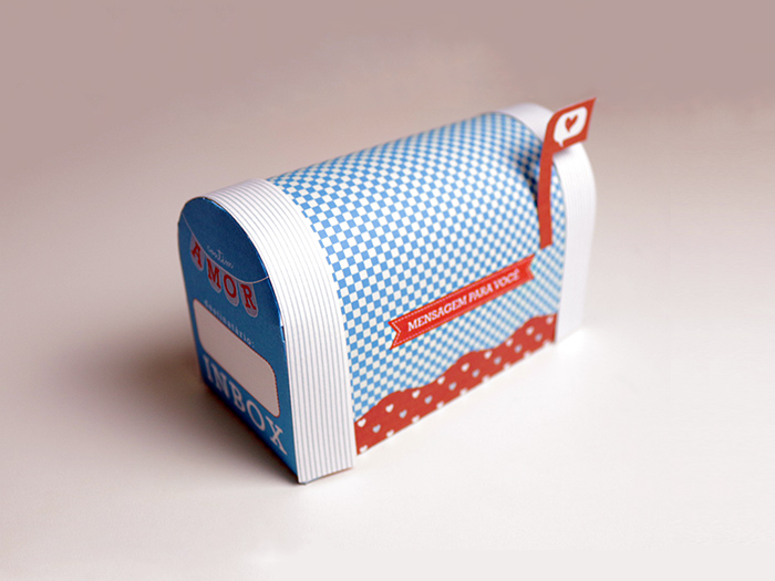 papel colmeia versus plástico bolha para envio