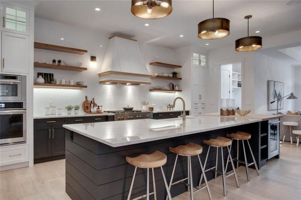 Península ou Ilha: Qual a Melhor Opção para Cozinhas Compactas?