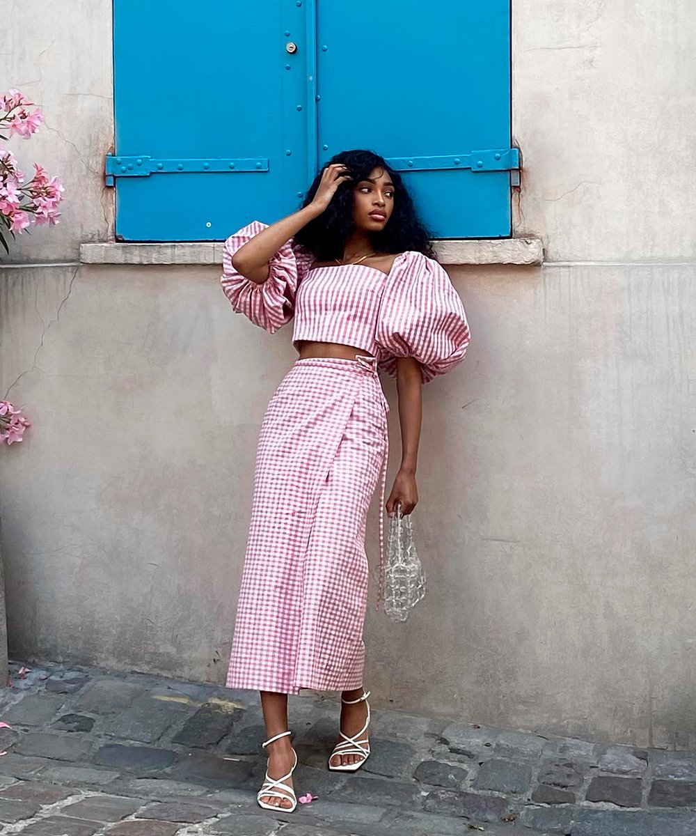 Como escolher o biquíni ideal para cada tipo de corpo na pool party