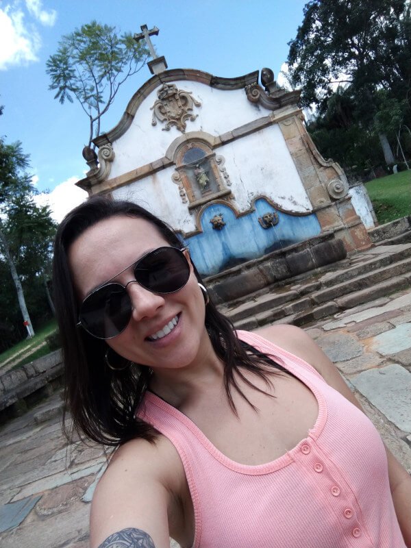 poses para fotos de adolescentes sentados em escadas