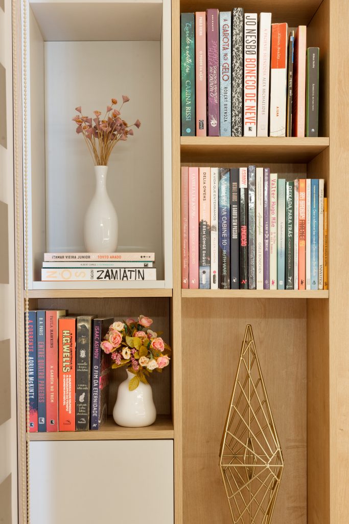 quanto custa instalar prateleiras de livros no quarto