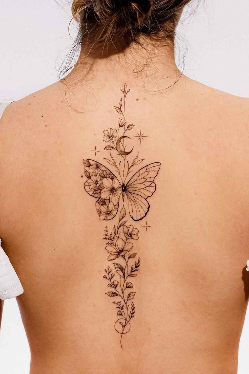 tatuagem costas delicada
