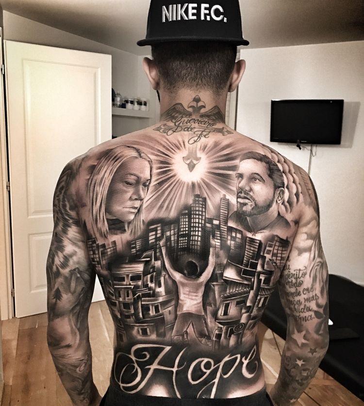 tatuagem costas tribal