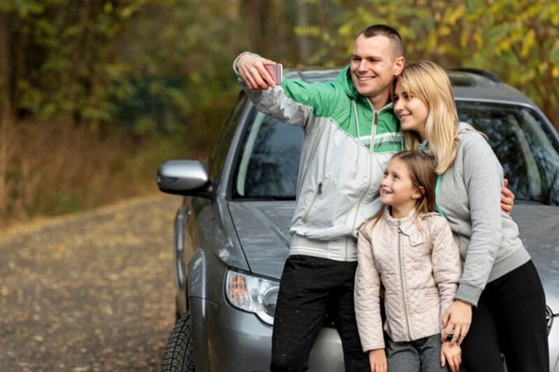 legenda de foto de família com bebê recém nascido
