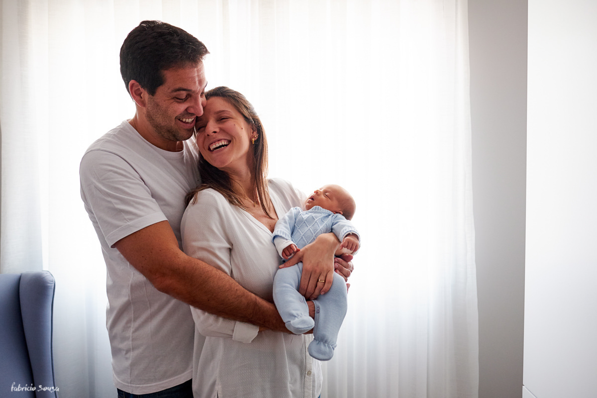 legenda foto bebe recem nascido vs bebe de um ano qual a diferença