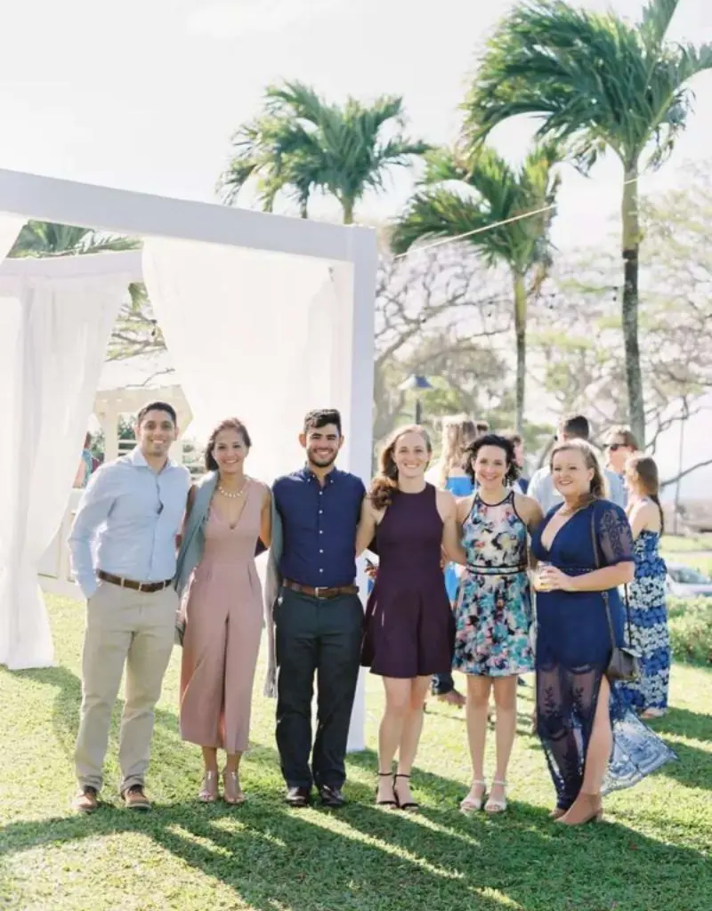 vestido longo vs macacão casamento convidada